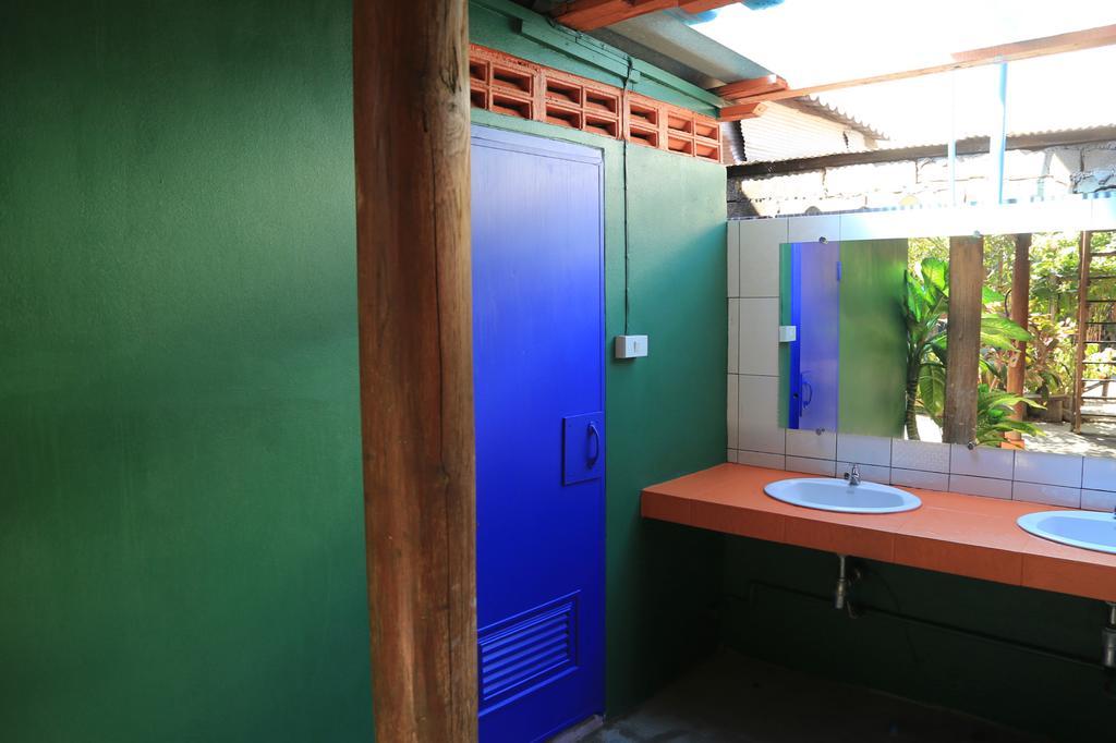 Siriwan Hostel Τσιάνγκ Μάι Εξωτερικό φωτογραφία