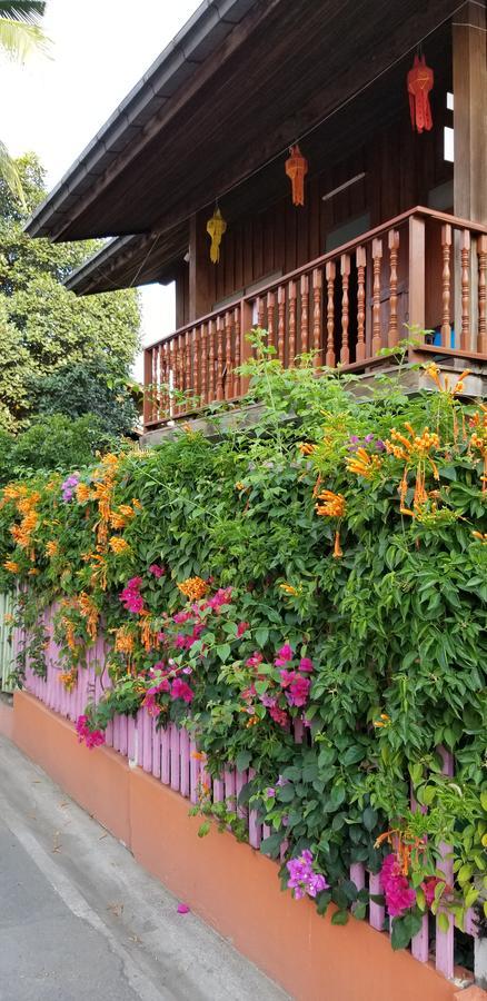 Siriwan Hostel Τσιάνγκ Μάι Εξωτερικό φωτογραφία