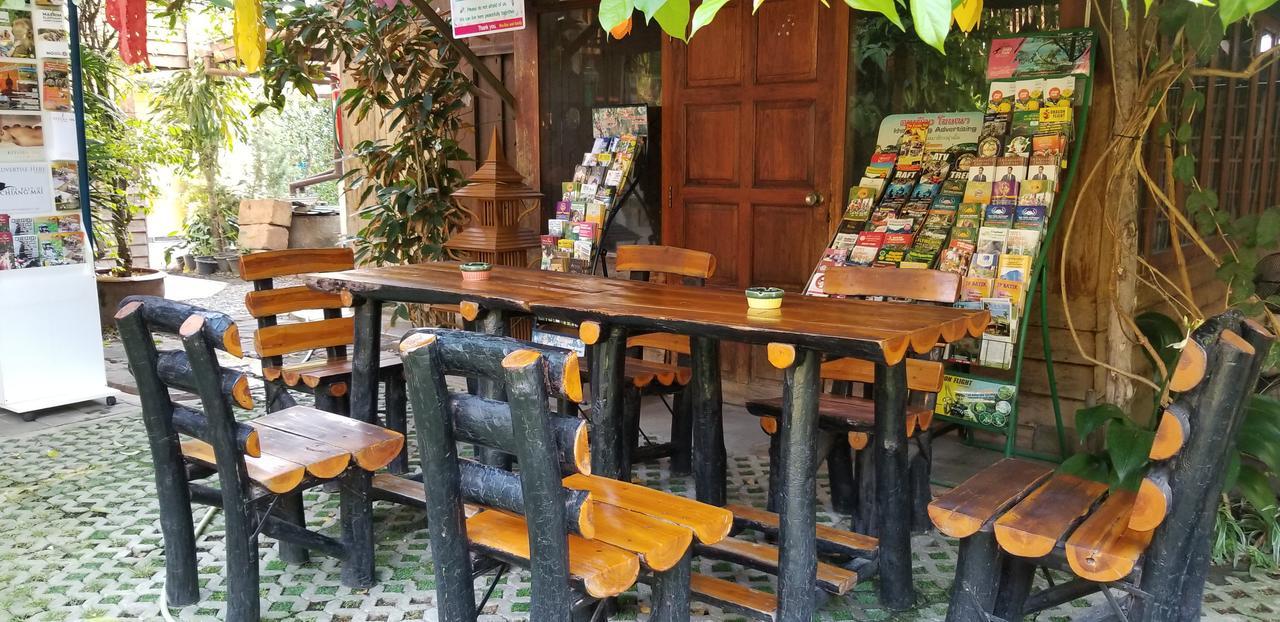 Siriwan Hostel Τσιάνγκ Μάι Εξωτερικό φωτογραφία