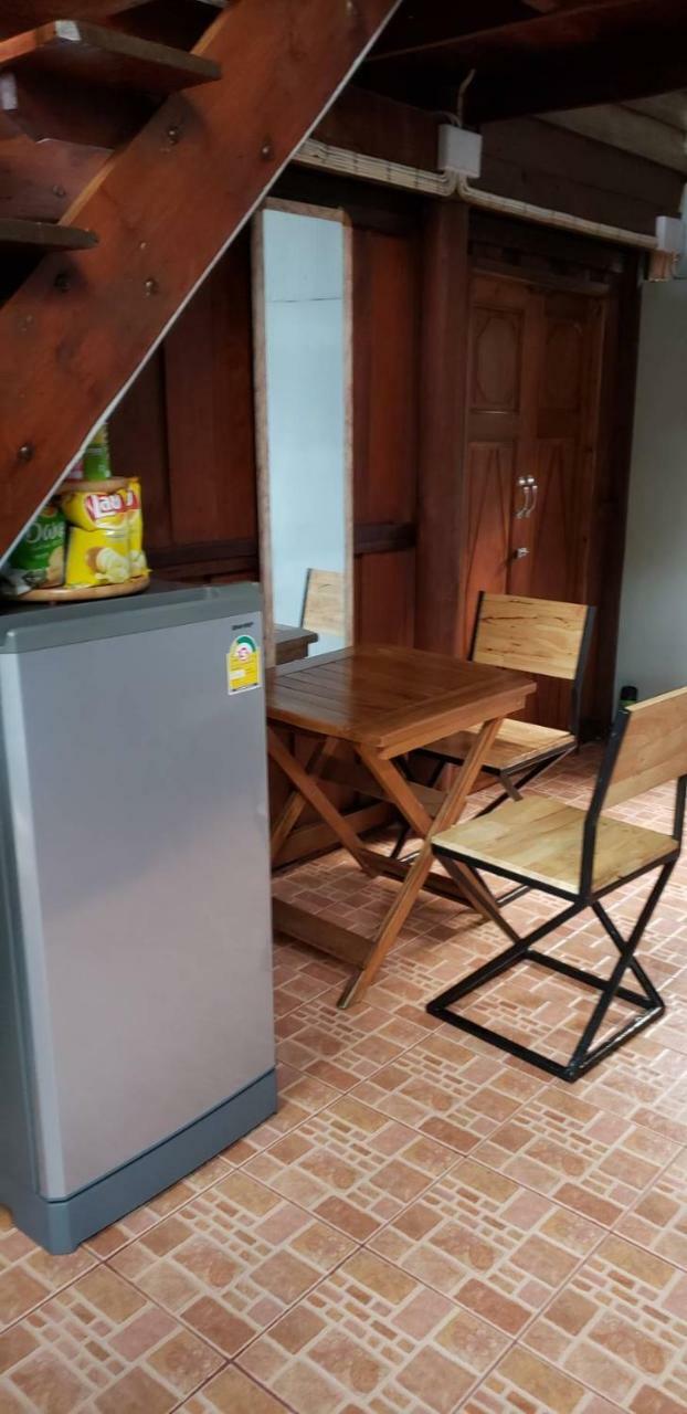 Siriwan Hostel Τσιάνγκ Μάι Εξωτερικό φωτογραφία